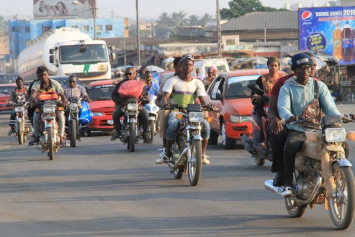 88d24830fbf8f32cab72a77292e71ac1_XL